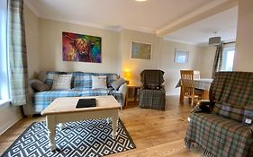 Traditional 3 Bed Town House