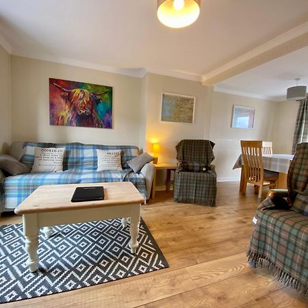 Traditional 3 Bed Town House Inverlochy Extérieur photo