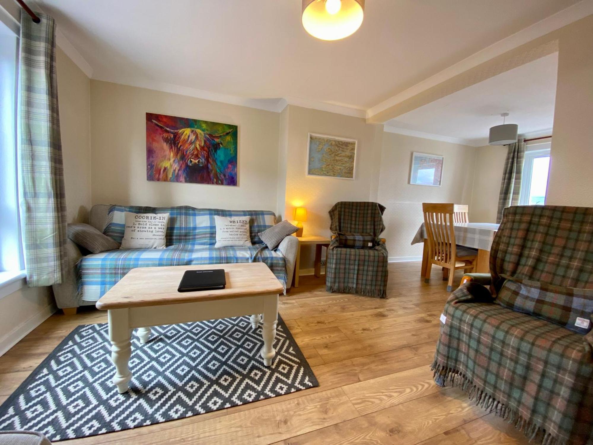 Traditional 3 Bed Town House Inverlochy Extérieur photo